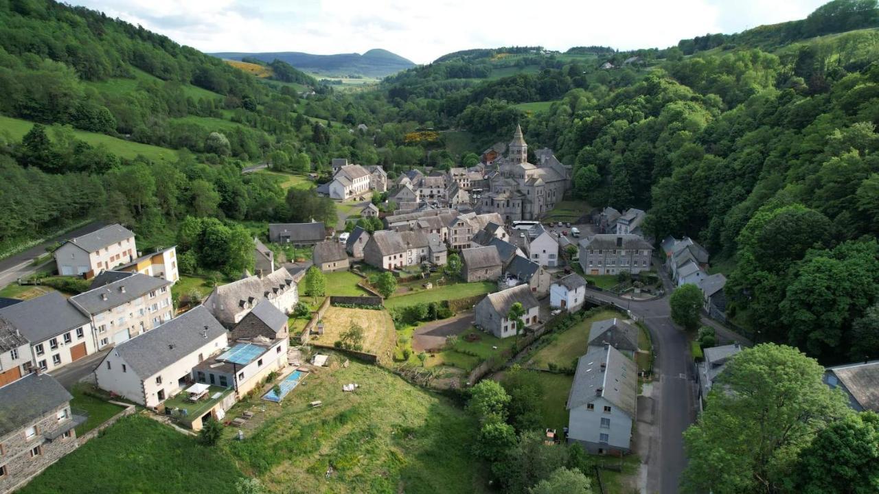 Rose, 4 Pers. Villa Saint Antoine, Orcival, Sancy Exterior photo