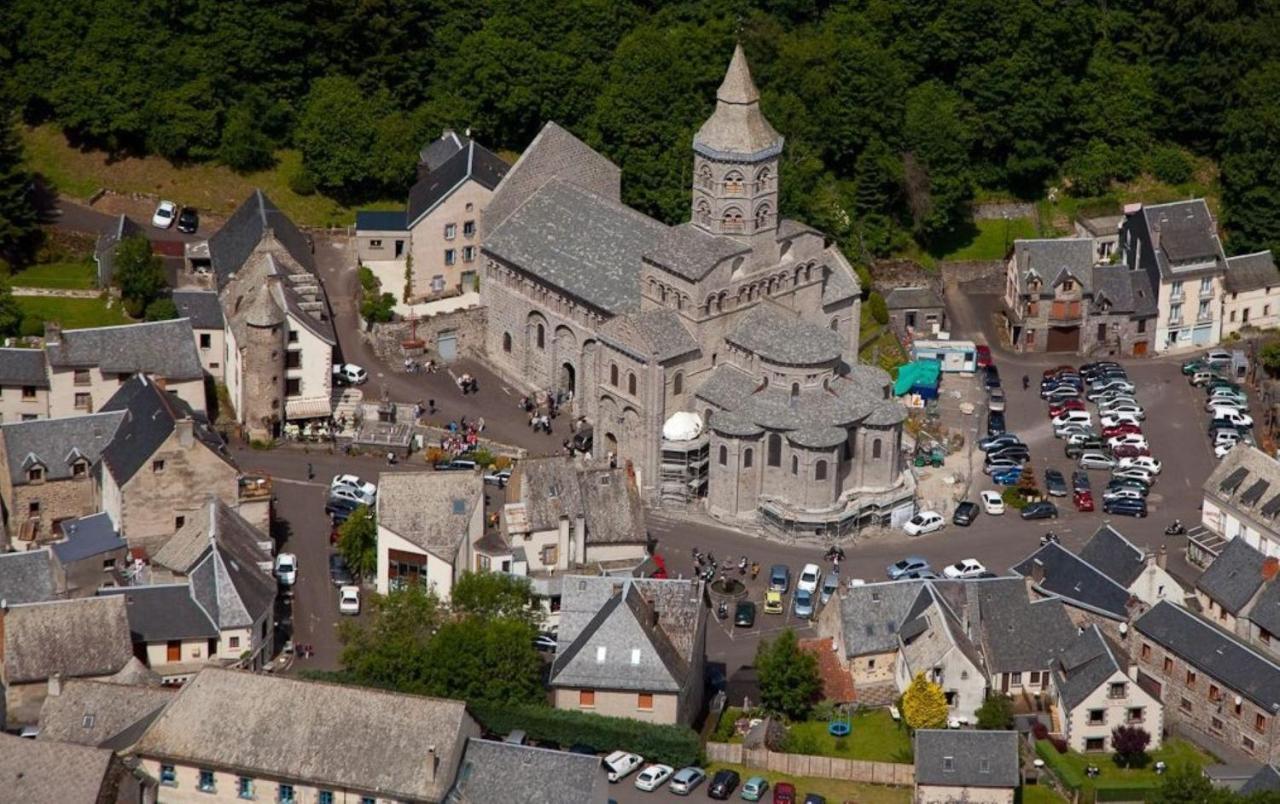Rose, 4 Pers. Villa Saint Antoine, Orcival, Sancy Exterior photo