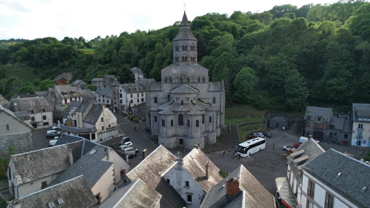 Rose, 4 Pers. Villa Saint Antoine, Orcival, Sancy Exterior photo