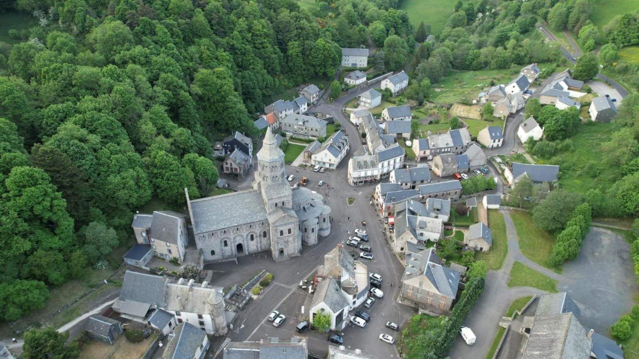Rose, 4 Pers. Villa Saint Antoine, Orcival, Sancy Exterior photo